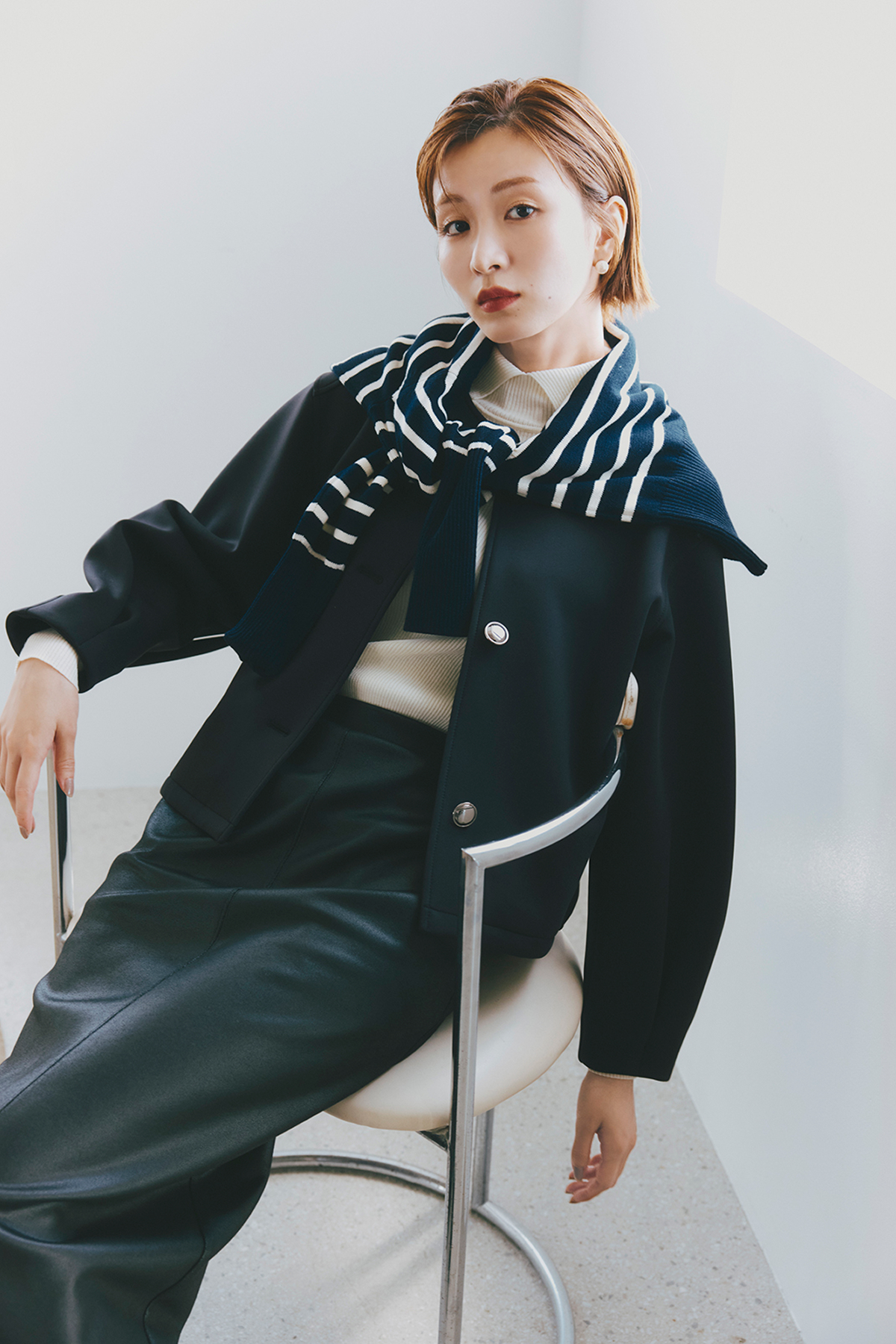 岡崎紗絵 LOOK3