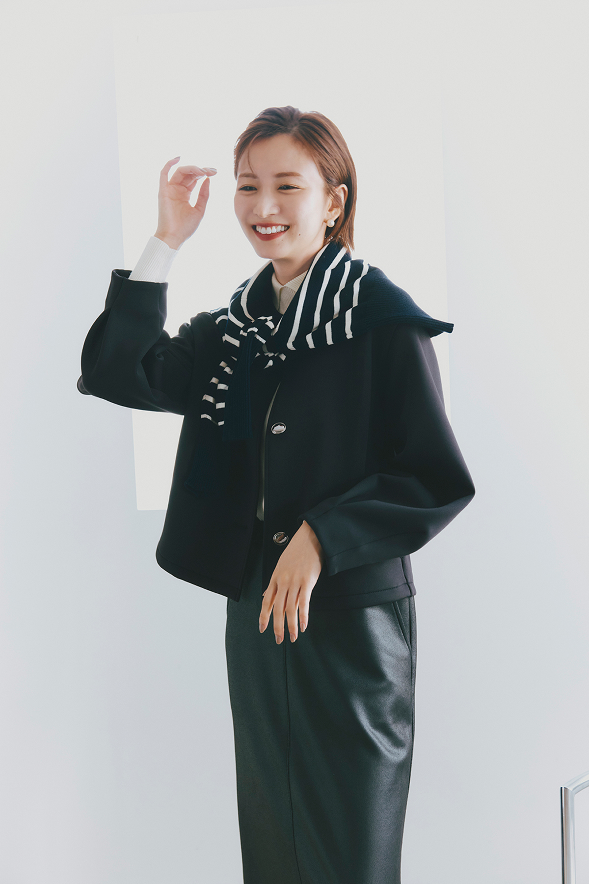 岡崎紗絵 LOOK3