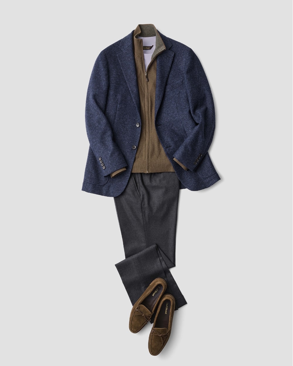 01 帰省や親族の集まりはジャケットスタイルで誠実さを