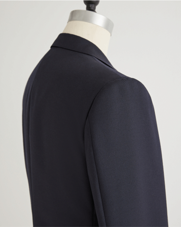 #01 The Blazer Detail 02