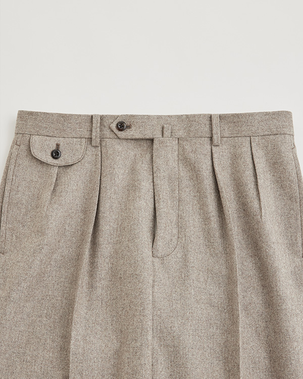 #02 The Trousers Detail 01