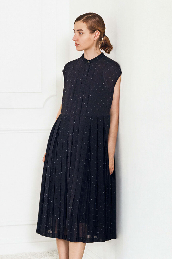 WOMEN】SUMMER LOOKBOOK 2026｜MACKINTOSH PHILOSOPHY