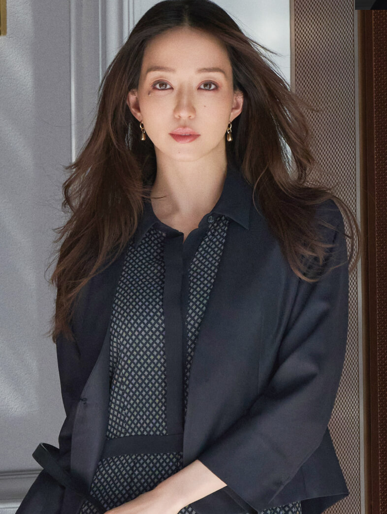 松島花、涼やかな美しさを。サマー・ワークエッセンシャル｜Paul