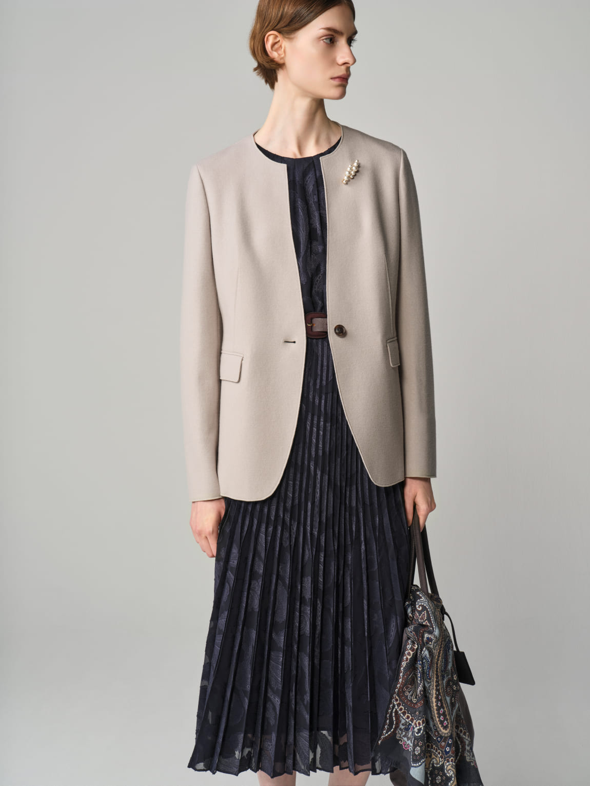 LOOK 28