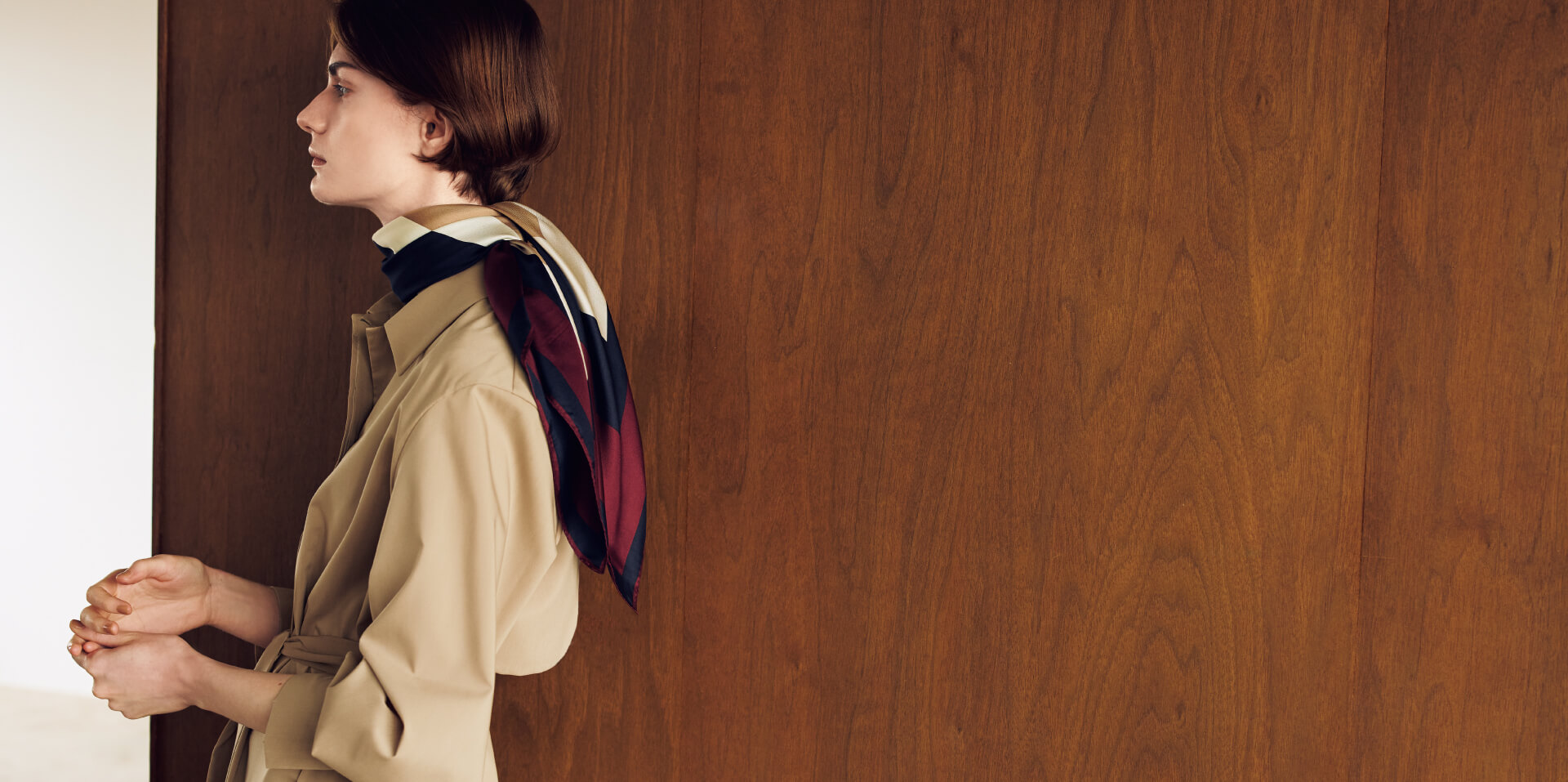 上質さと美しさを重ねる ドラマティックドレス