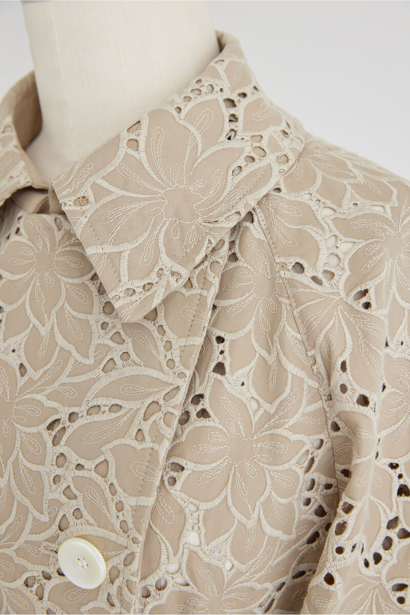 エンブロイダリーコート生地画像