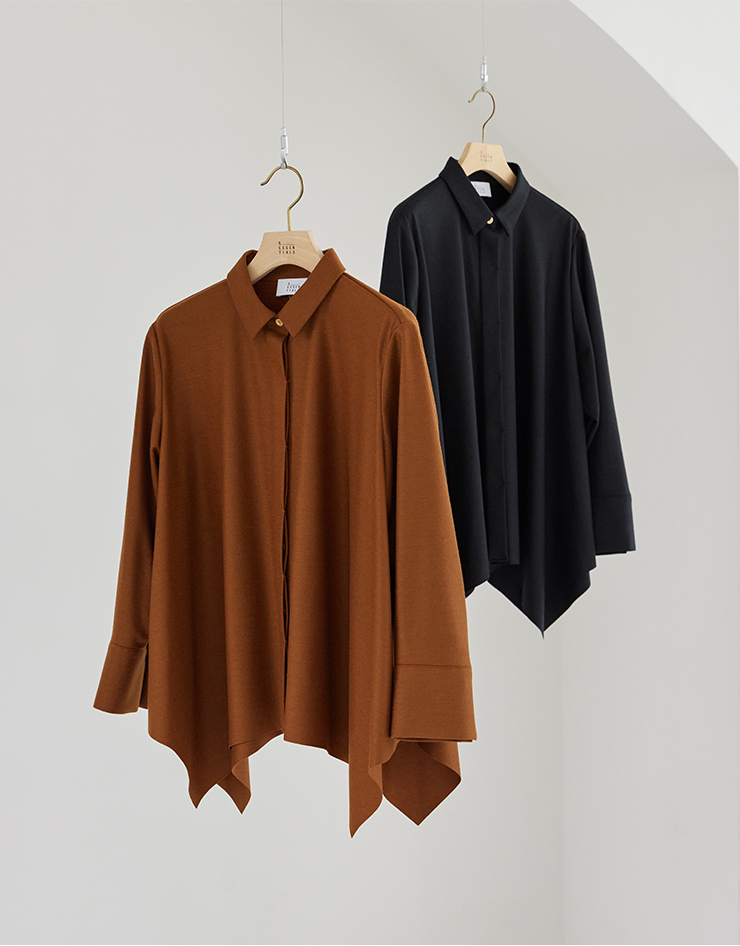 ポンチョブラウスの全体