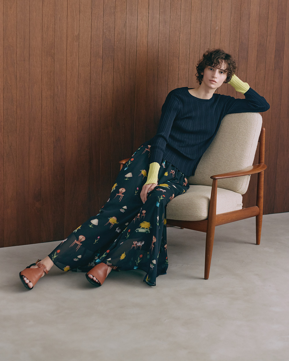LOOK01