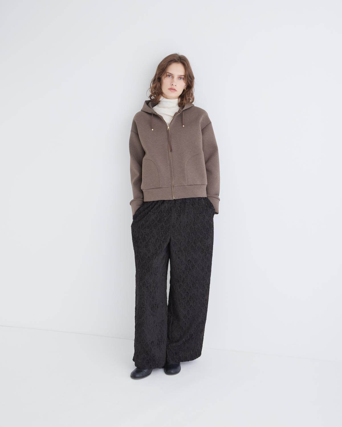 LOOK04