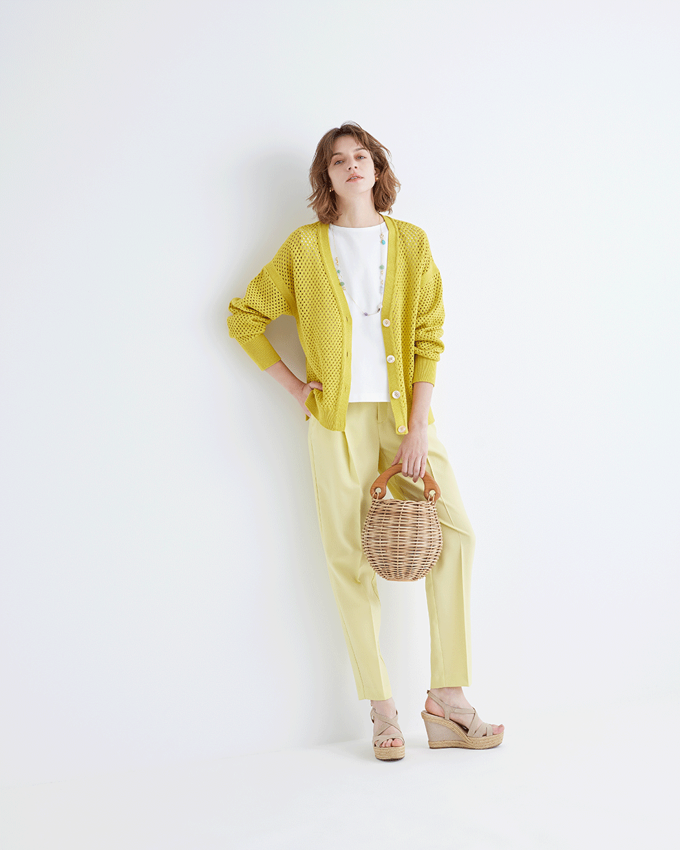 LOOK04