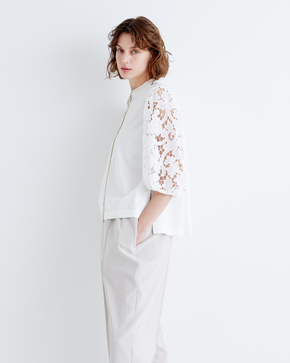 LOOK01