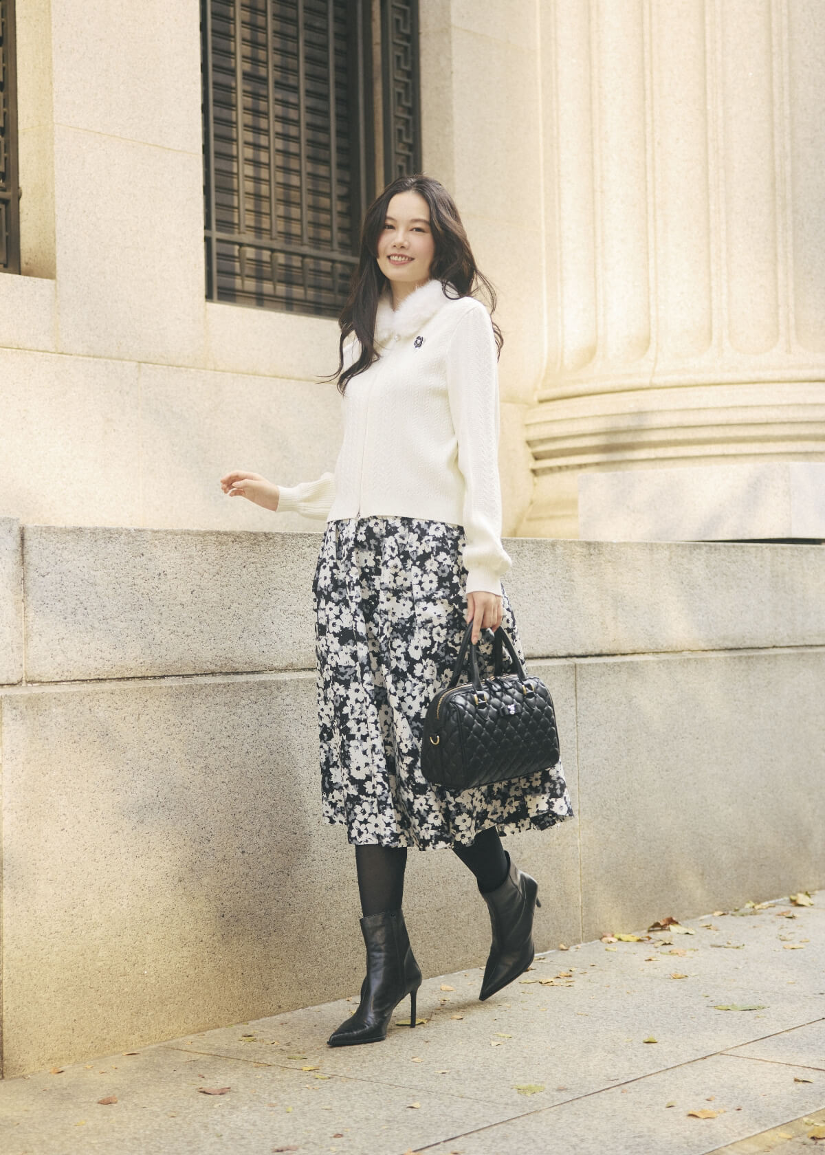 KNIT SKIRT BROOCH BAG