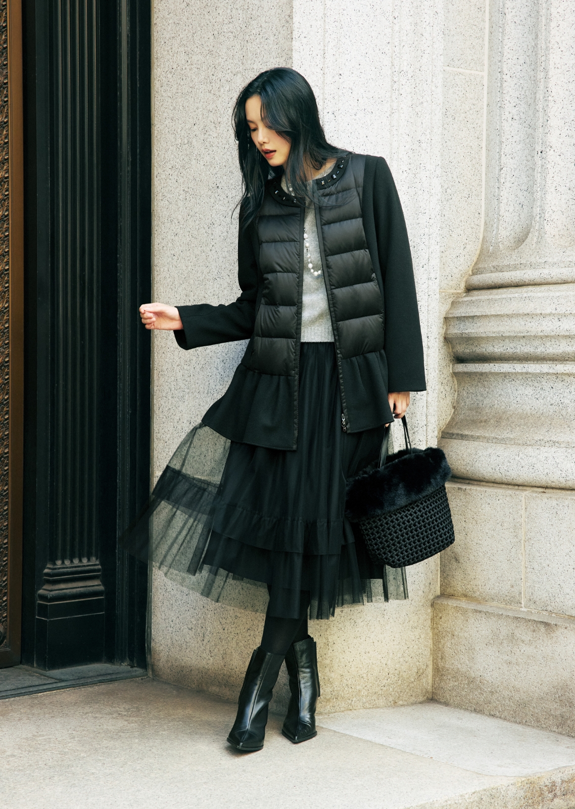 COAT KNIT SKIRT NECKLACE BAG