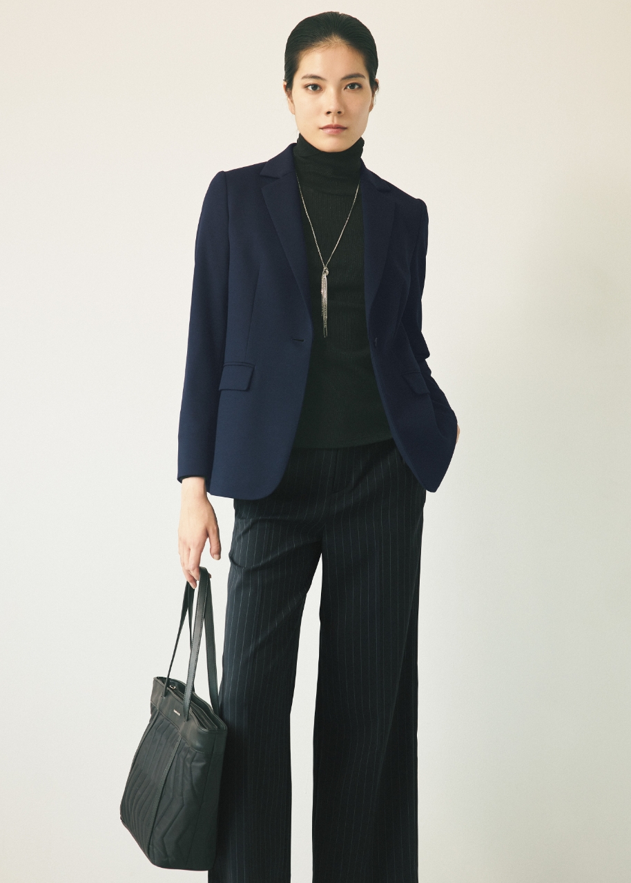 JACKET SEWN PANTS NECKLACE BAG